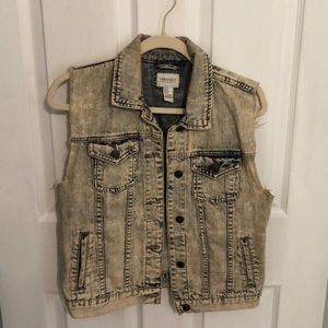 Acid wash denim vest